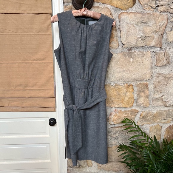 Classic gray dress - Picture 2 of 8